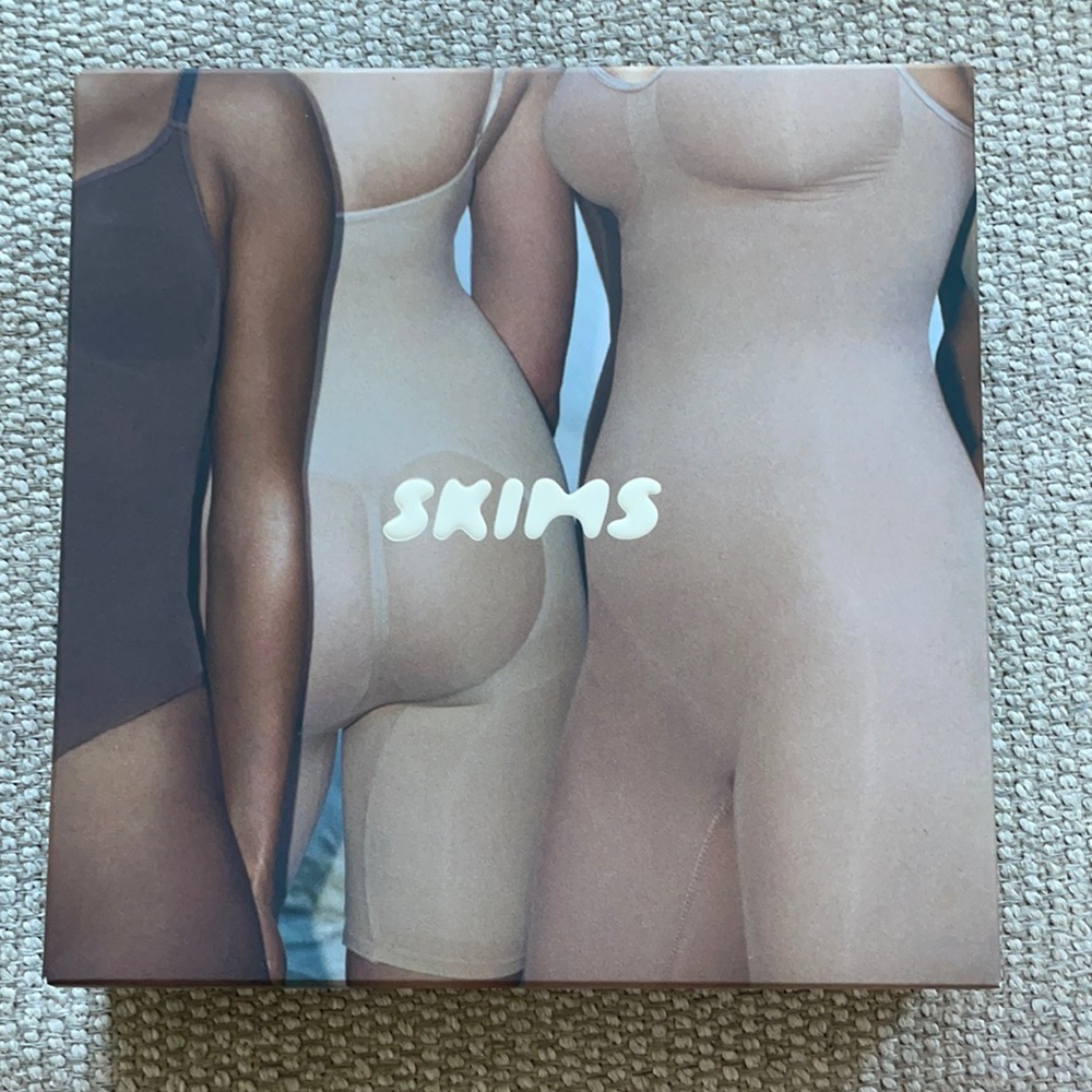SKIMS Seamless Sculpt Sculpting bodysuit
